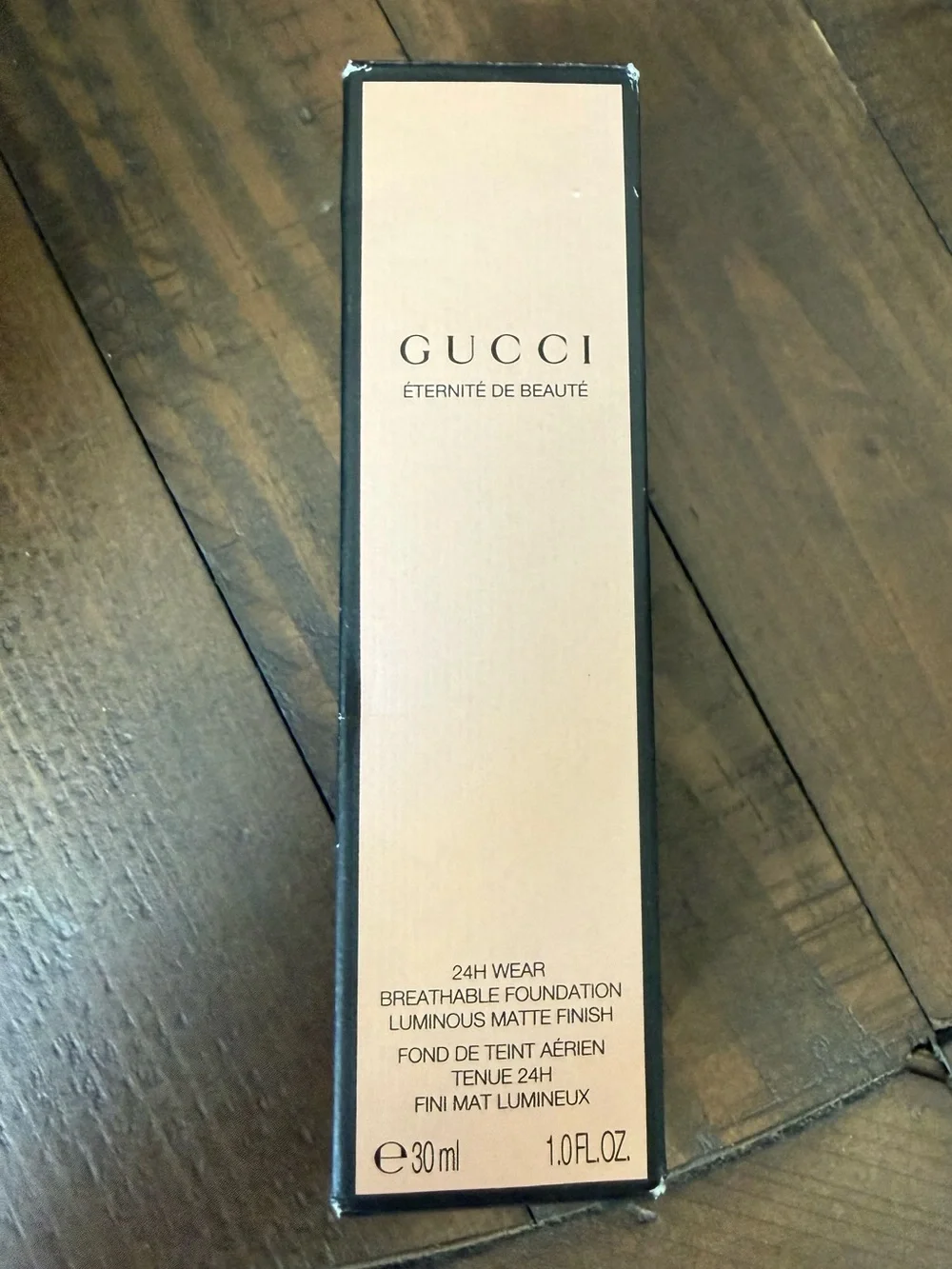 24H Wear Breathable Foundation Luminous Matte Finish by Gucci Beauty Fair 180W